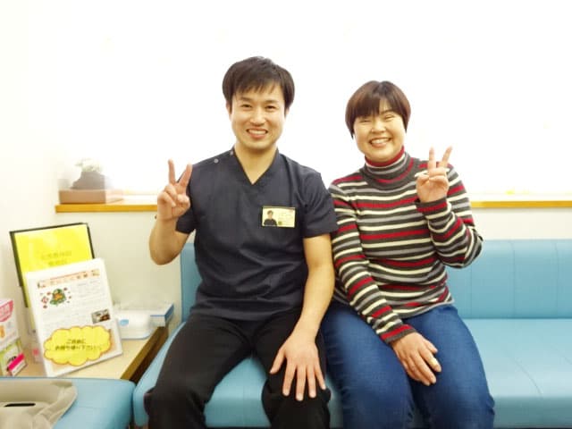 川添 真由美様と院長のツーショット