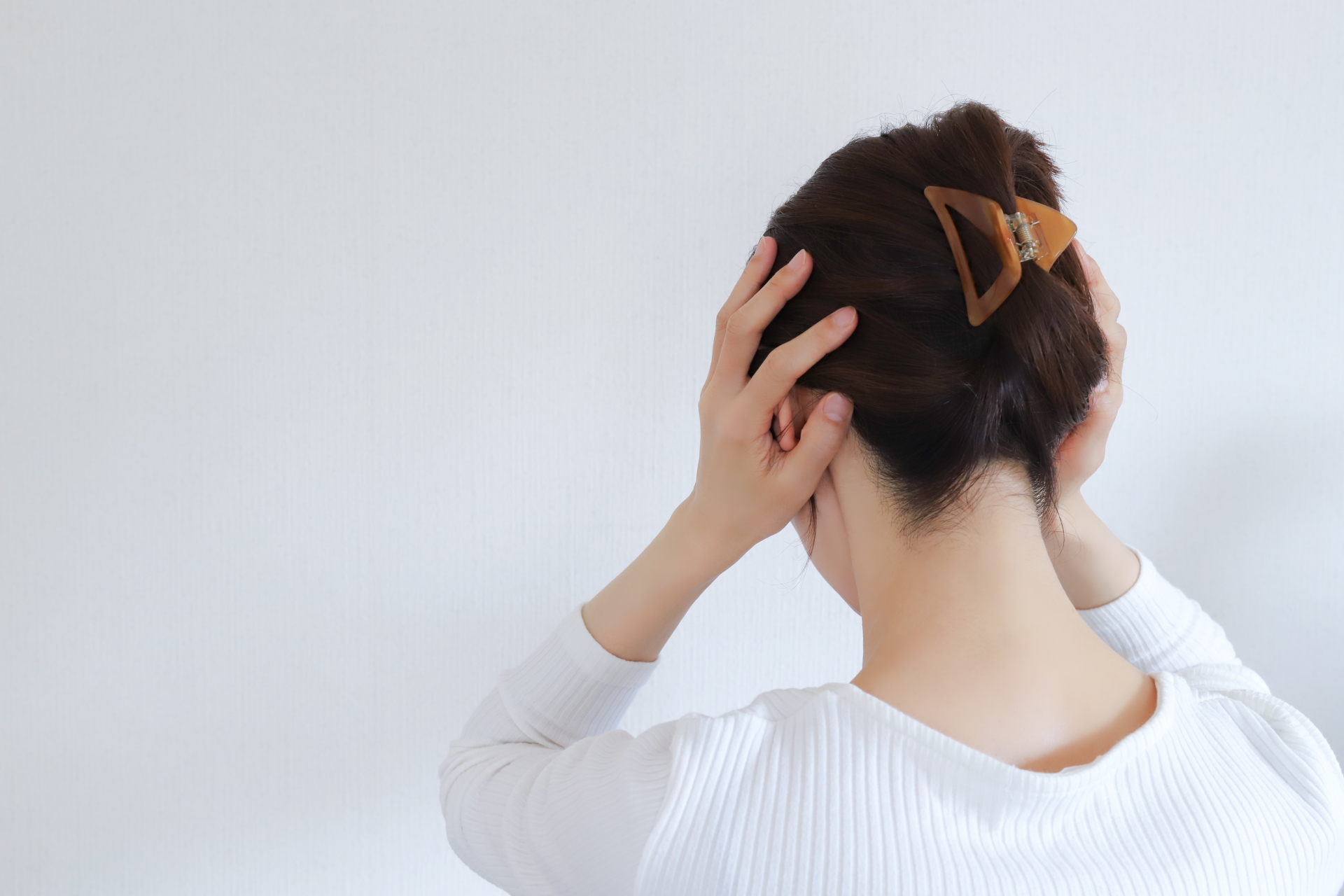 耳鳴りは『気のせい』ではなかった。内耳の血流障害とNMDA受容体過活動の分子栄養学